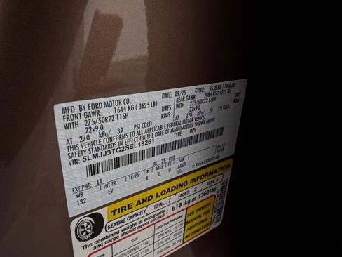 Used 2025 Lincoln Navigator L Black Label image 43