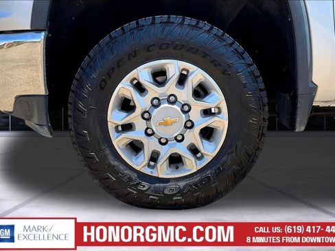 Used 2022 Chevrolet Silverado 2500 LTZ AWD/4WD image 39