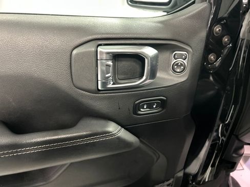 Used 2023 Jeep Wrangler Unlimited Sahara w/ Cold Weather Group image 14