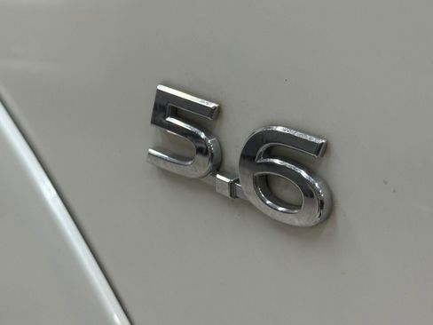 Used 2019 INFINITI QX80 Luxe w/ 22" Wheel Package image 15