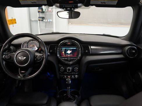 Used 2019 MINI Cooper S w/ Signature Upholstery Package image 10