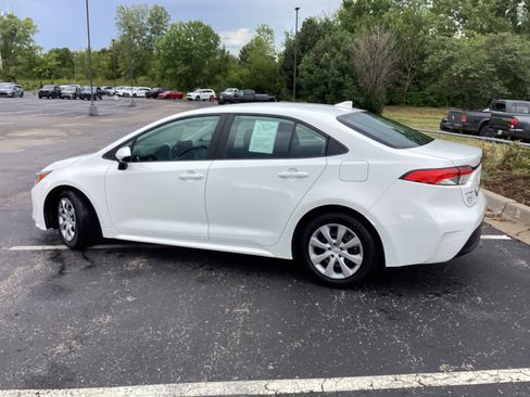 Certified 2025 Toyota Corolla LE FWD image 26