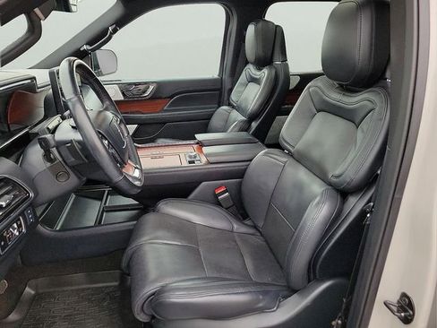 Used 2024 Lincoln Navigator L Reserve AWD/4WD image 18