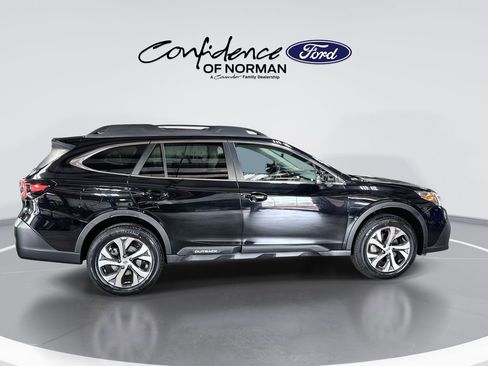 Used 2022 Subaru Outback Limited AWD/4WD image 10