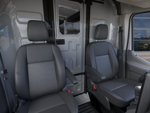 New 2026 Ford Transit 250 148 Medium Roof RWD image 33