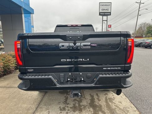 Used 2024 GMC Sierra 3500 Denali Ultimate image 8