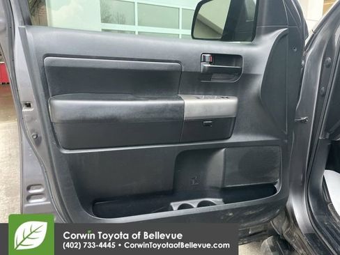 Used 2011 Toyota Tundra 4x4 CrewMax image 25