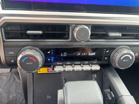 New 2026 Toyota 4Runner TRD Off-Road Premium AWD/4WD image 23