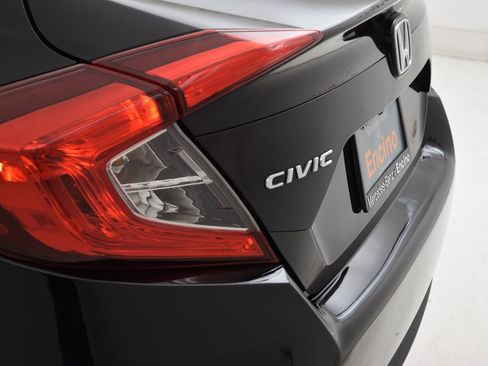 Used 2018 Honda Civic EX image 13