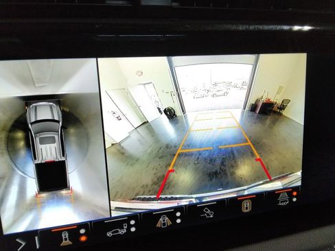 Used 2024 GMC Sierra 1500 AT4 w/ Technology Package image 23