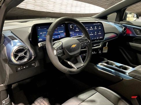 New 2026 Chevrolet Equinox EV LT image 7