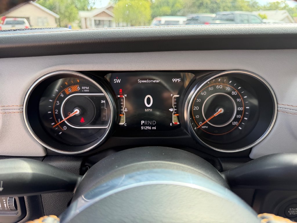 Used 2022 Jeep Gladiator Overland AWD/4WD image 15