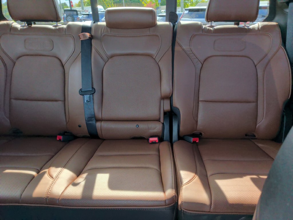 Used 2023 RAM 1500 Limited w/ Body Color Bumper Group AWD/4WD image 12