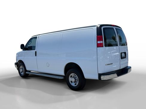 Used 2023 Chevrolet Express 2500 w/ Driver Convenience Package RWD image 3