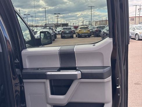 Used 2017 Ford F150 XLT w/ Equipment Group 301A Mid AWD/4WD image 21