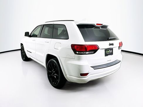 Used 2020 Jeep Grand Cherokee Altitude image 5