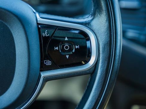 Used 2019 Volvo XC90 T6 Momentum w/ Advanced Package AWD/4WD image 27