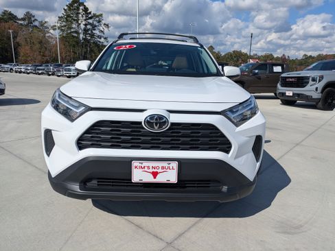 Certified 2025 Toyota RAV4 XLE image 2
