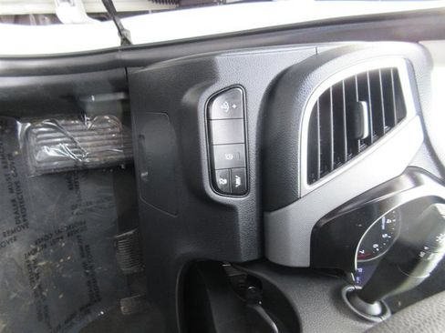 Used 2022 Kia Seltos LX image 12