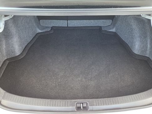 Used 2026 Toyota Corolla LE FWD image 27