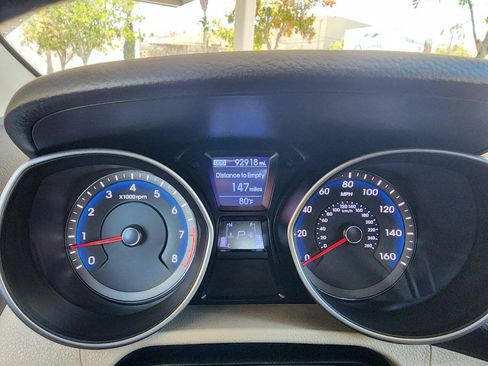 Used 2013 Hyundai Elantra GT w/ Tech Pkg FWD image 26