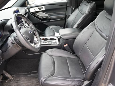 Used 2021 Ford Explorer ST w/ Equipment Group 401A AWD/4WD image 6