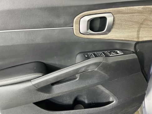Used 2021 Kia Sorento EX w/ Panoramic Sunroof Package FWD image 27