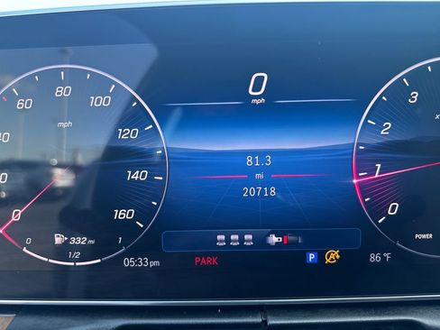 Used 2025 Mercedes-Benz C 300 Sedan image 18