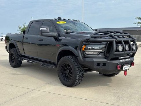 Used 2024 RAM 2500 Rebel w/ Level 2 Equipment Group AWD/4WD image 4