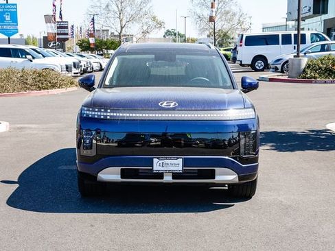 New 2026 Hyundai Ioniq 9 Limited AWD/4WD image 7