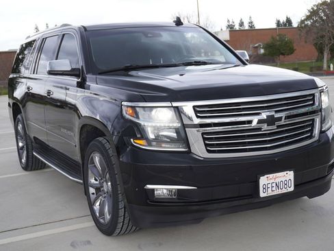 Used 2016 Chevrolet Suburban LTZ image 10