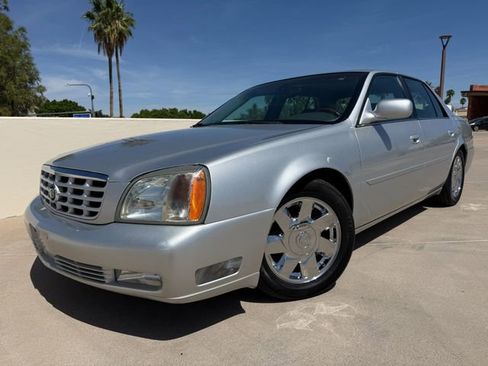 Used 2002 Cadillac De Ville DTS w/ Premium Equipment Pkg image 17