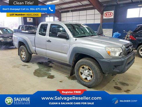 Used 2014 Toyota Tacoma 4x4 Access Cab image 5