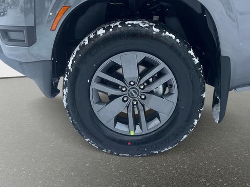 New 2026 Nissan Frontier SV image 9