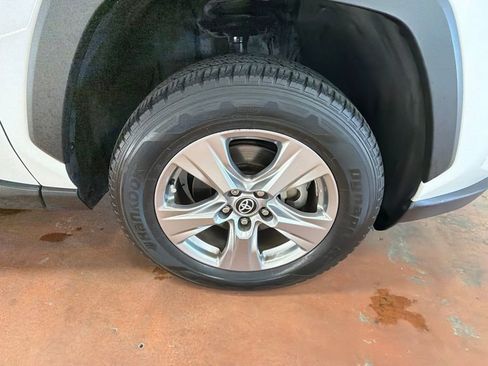 Used 2023 Toyota RAV4 XLE w/ Convenience Package FWD image 9