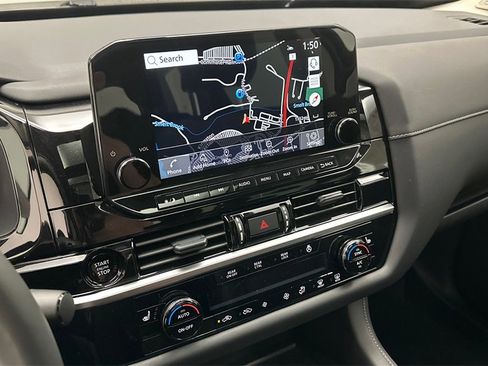 New 2025 Nissan Pathfinder SL w/ SL Premium Package image 14