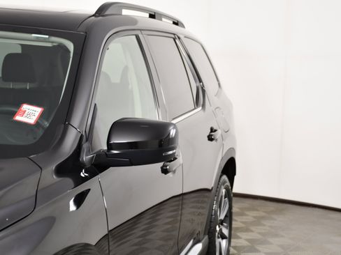 Certified 2023 Honda Pilot Touring image 13