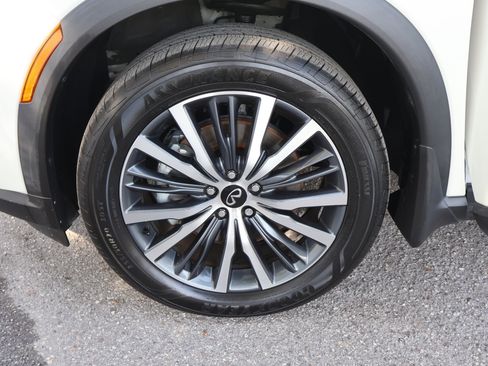 Certified 2023 INFINITI QX60 Sensory w/ Cargo Package image 14