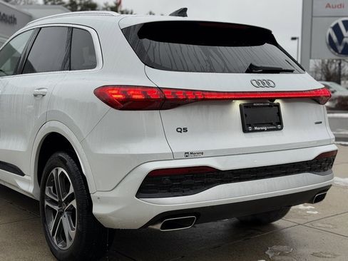 Used 2025 Audi Q5 Premium w/ Convenience Package image 14