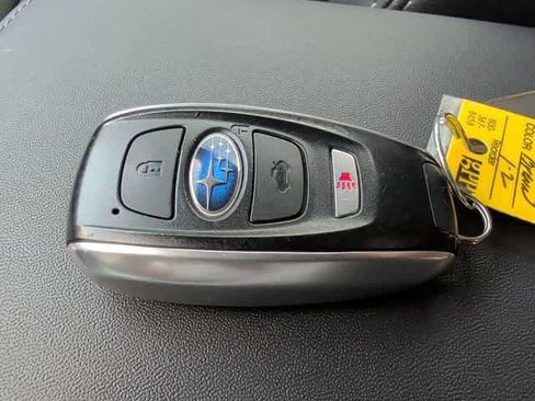 Used 2022 Subaru Outback Limited image 32