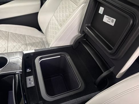 Certified 2026 Cadillac Escalade V AWD/4WD image 51