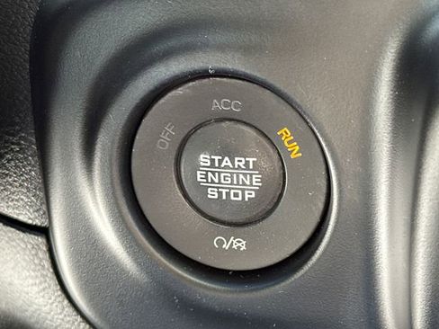 Used 2021 Jeep Gladiator Rubicon AWD/4WD image 33