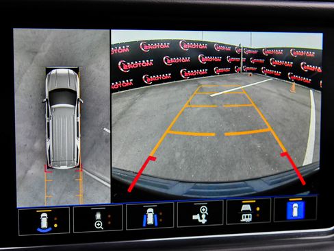 Used 2023 GMC Yukon XL Denali image 22