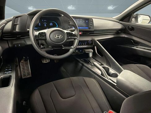 Used 2026 Hyundai Elantra Sport FWD image 29