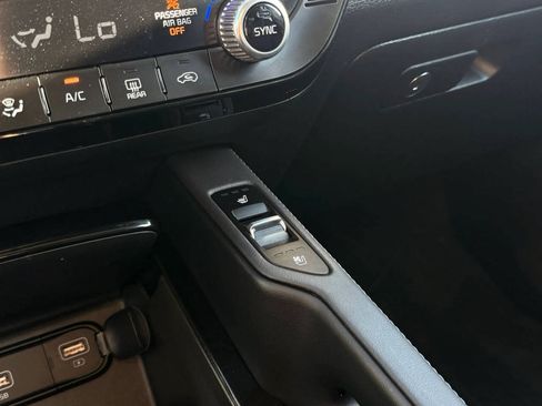 Used 2020 Kia Telluride EX w/ EX Premium Package AWD/4WD image 22