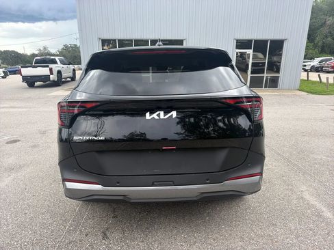 Used 2026 Kia Sportage LX FWD image 8