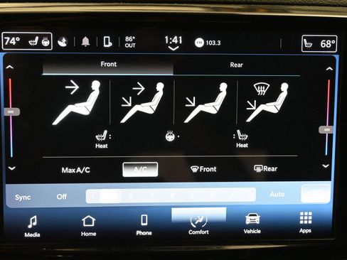 Used 2023 Chrysler Pacifica Touring-L FWD image 21