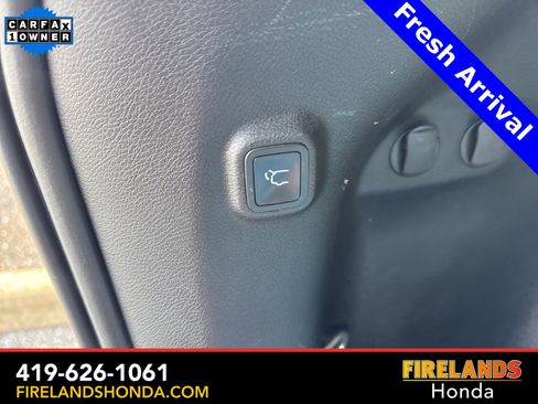 Used 2020 Jeep Cherokee Limited image 30