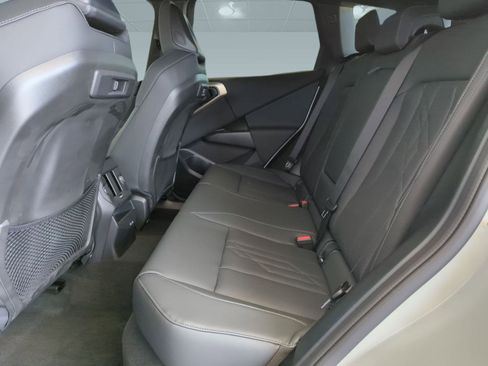 Used 2025 BMW X3 xDrive30i w/ Premium Package image 24