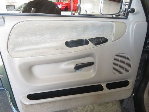 Used 1996 Dodge Ram 2500 Truck 4x4 Club Cab image 14